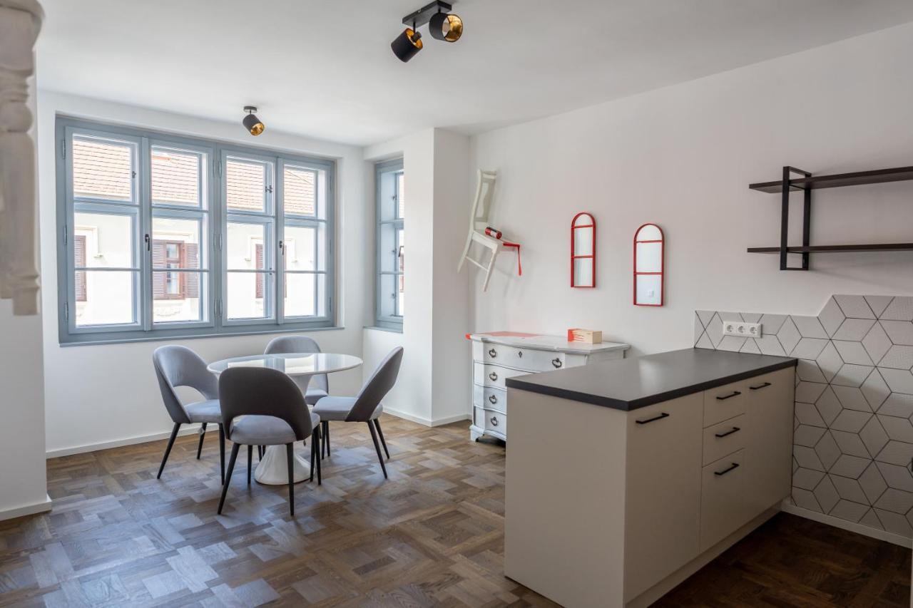 Ferienwohnung On 6 Rust Exterior foto